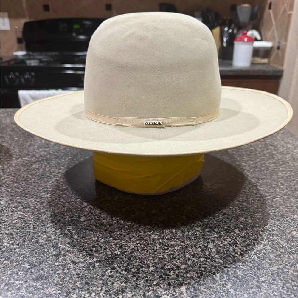Stetson 8X silverbelly Wide Brim Hat size 7 1/8 (fits more like a 7) small flaws - Picture 2 of 12